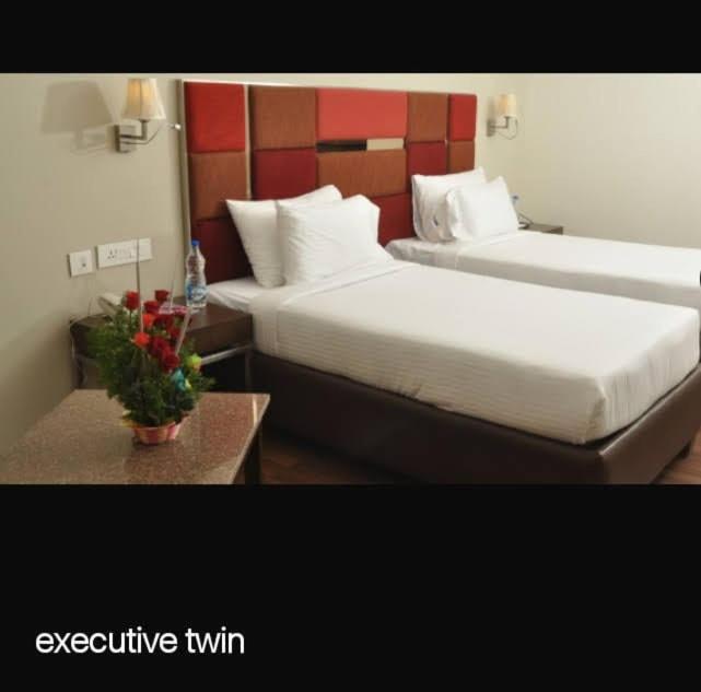 Hotel-S-Park Khammam Luaran gambar